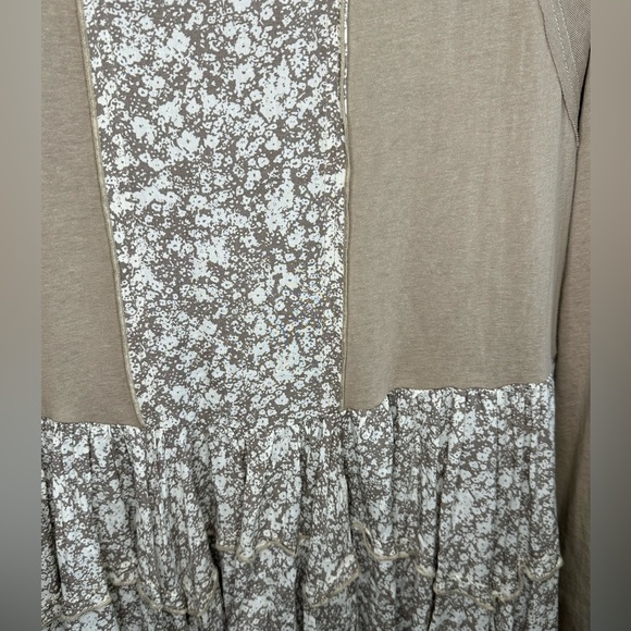 Easel Oversized Mixed Print Floral Boho Top - Picture 4 of 6